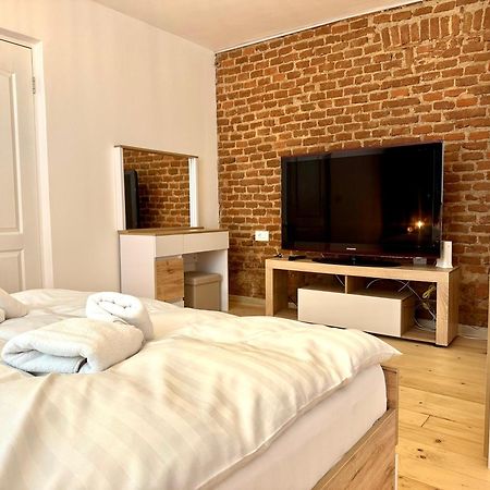 4Friendscentrubrasov Daire Dış mekan fotoğraf